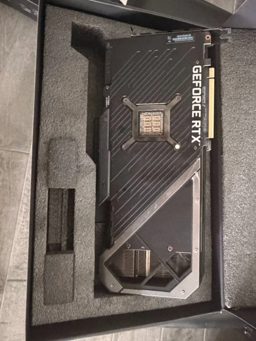 ASUS ROG Strix GeForce RTX 3090 OC 24GB GDDR6X RGB VR DLSS HDMI